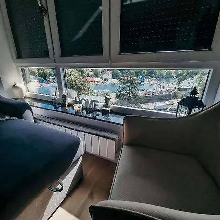 Stari Grad Τούζλα